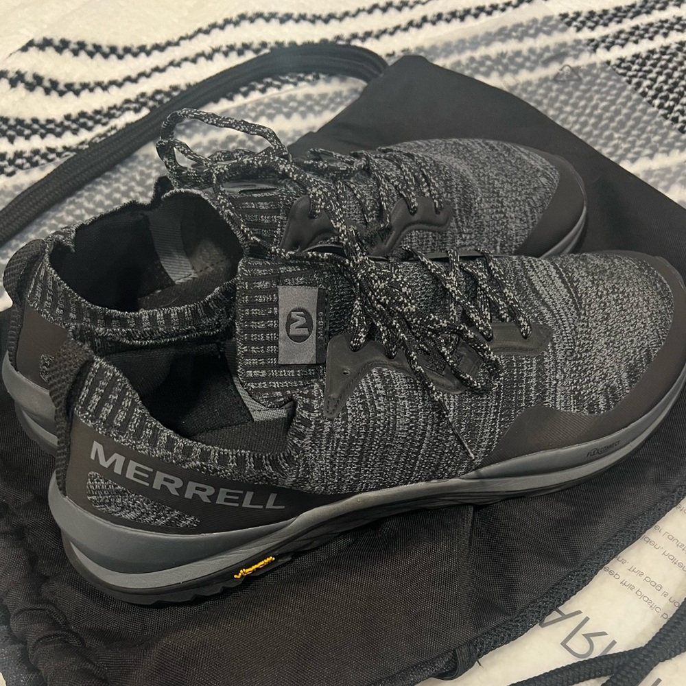 Merrell Mag 9 Knit Men's Black and Gray Athletic Shoes - Picture 3 of 7